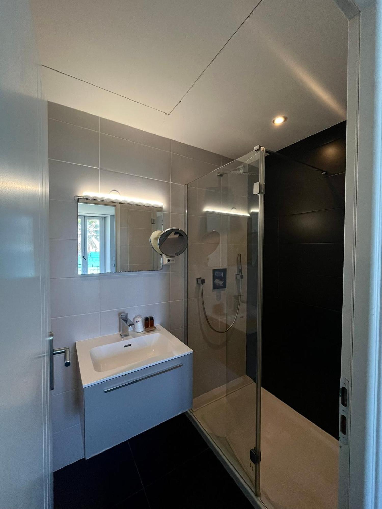 Hotel Flots D'Azur Promenade Des Anglais Nice Bilik gambar